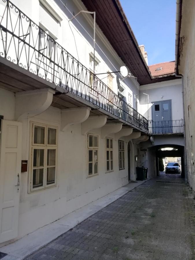 Via Tokaj Vendeghaz Apartment Satoraljaujhely ภายนอก รูปภาพ